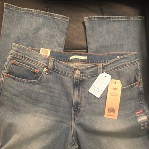 Levi’s 415 Relaxed Bootcut Women’s 32x34 New $54.5